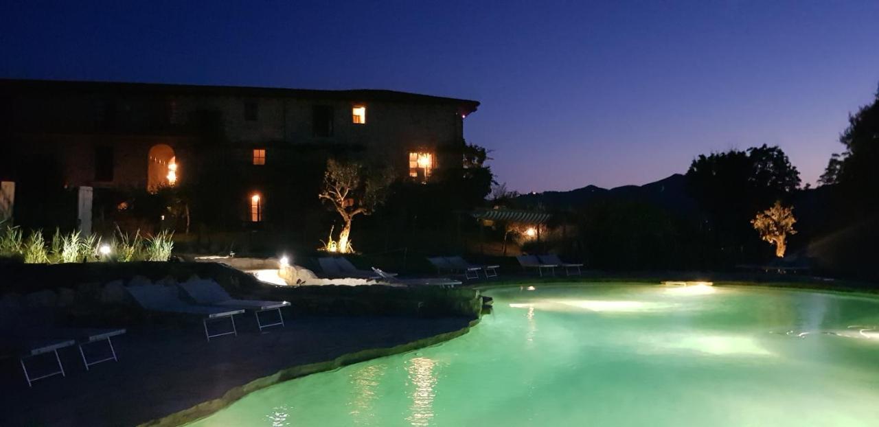 Hotel Podere Conti Filattiera Exteriör bild