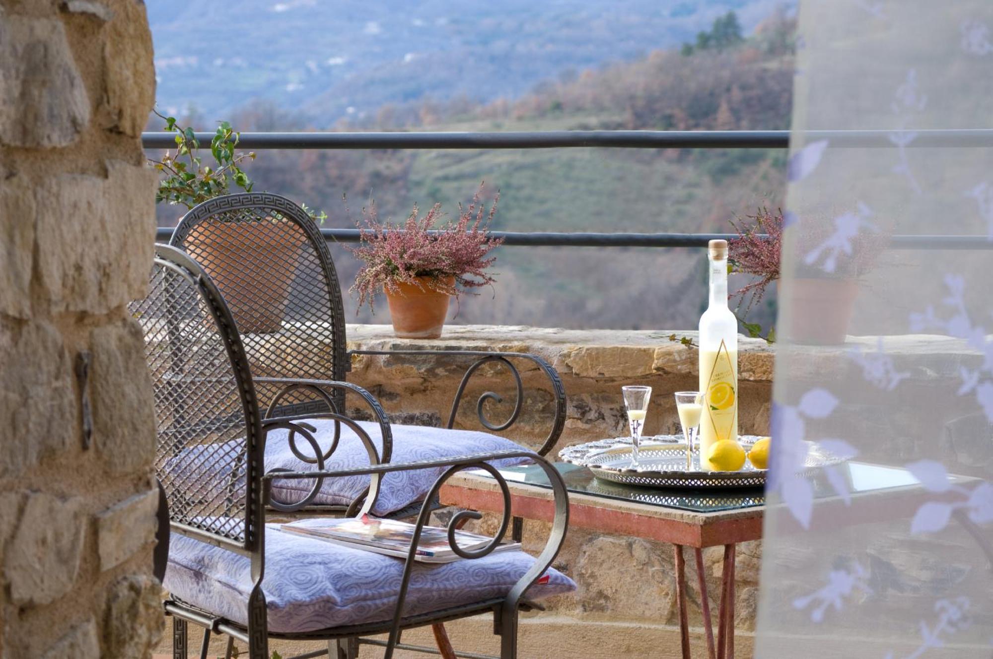 Hotel Podere Conti Filattiera Exteriör bild