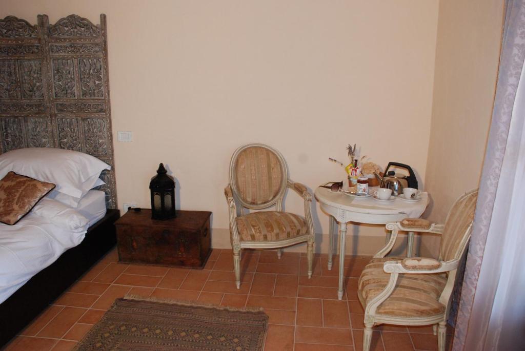 Hotel Podere Conti Filattiera Rum bild